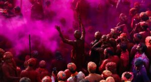 http://10%20best%20places%20to%20celebrate%20Holi%20in%20India