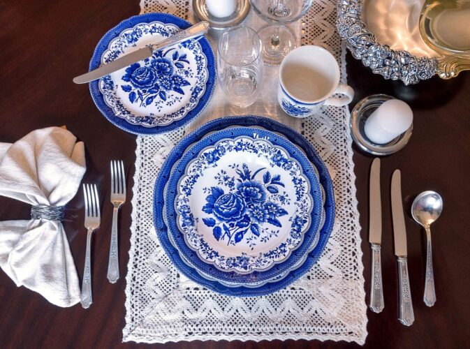 blue and white dinnerware set